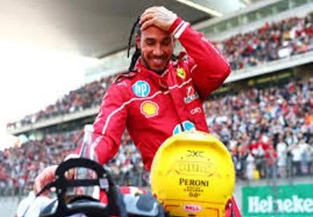 Hamilton Resurge y Se Perfila Como Contendiente al Título de F1 en 2026