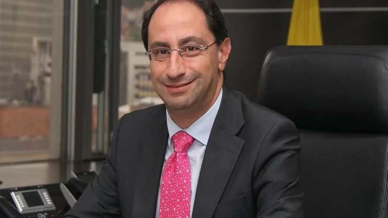 José Manuel Restrepo liderará la transición política en Colombia