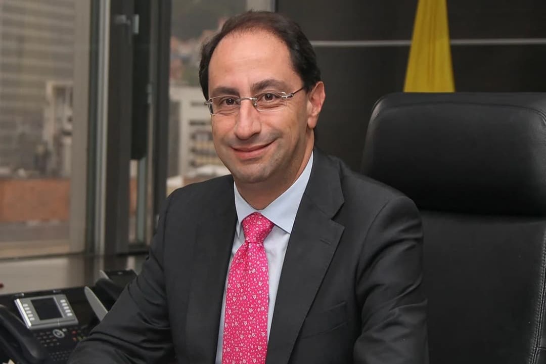 José Manuel Restrepo liderará la transición política en Colombia