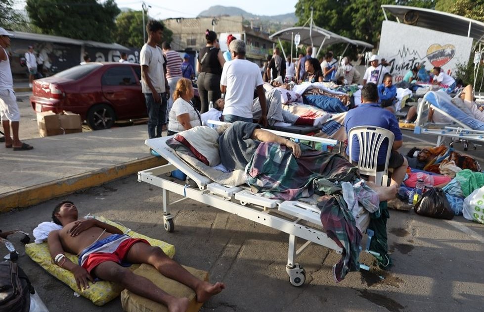 Aumenta a 188 el número de víctimas mortales tras terremotos en Venezuela