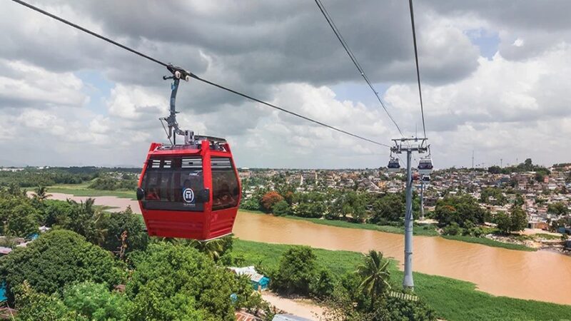 Suspenden temporalmente un tramo del Teleférico de Santo Domingo por alarma en el sistema