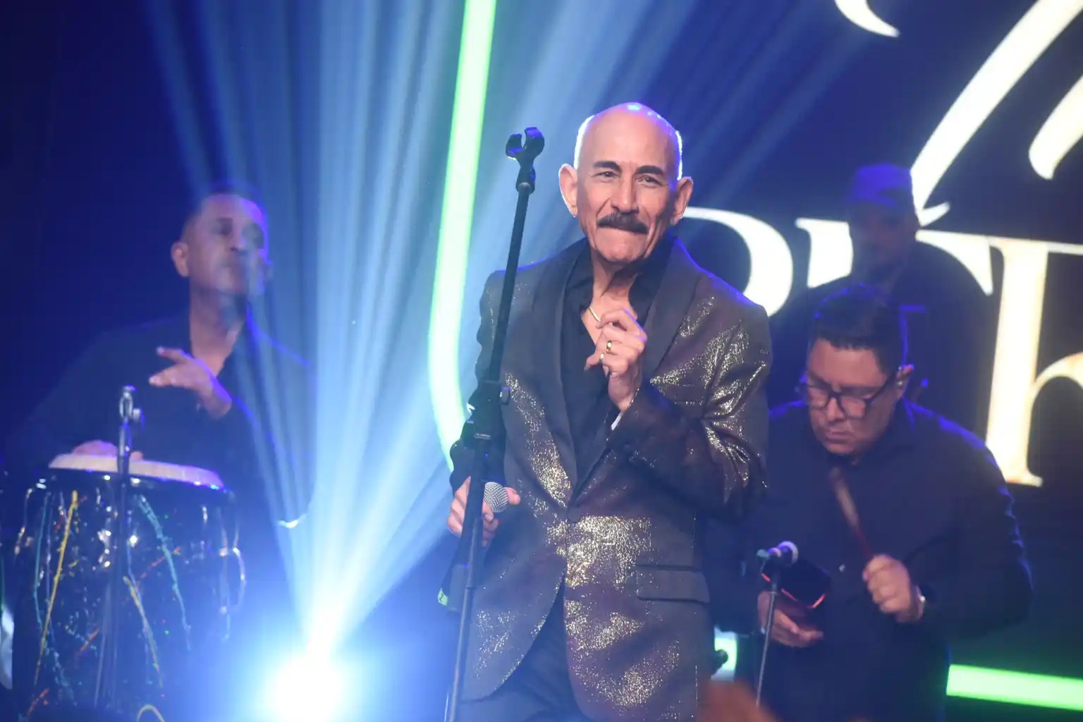Charlie Aponte critica falta de apoyo a la salsa nueva en Puerto Rico