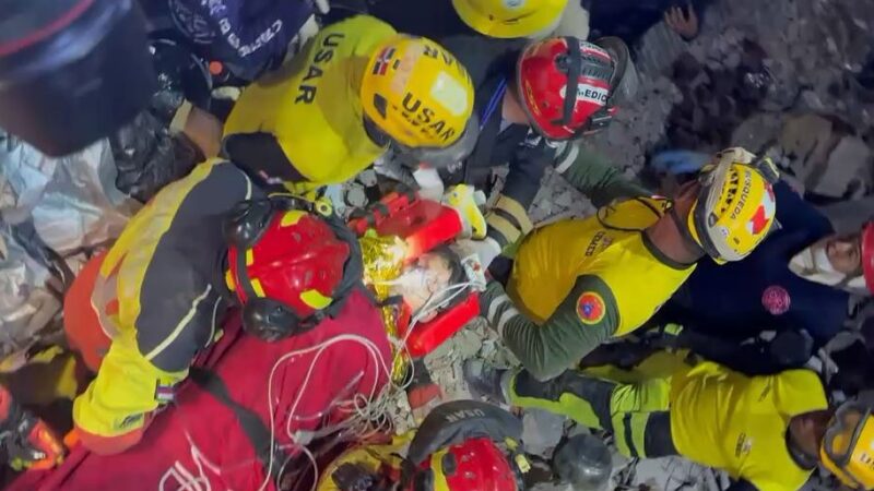 Heroico Rescate de Niño por Equipo Dominicano en Venezuela