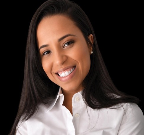 Nayma Silver-Matos: Una Dominicana que Aspira al Senado con Visión de Cambio