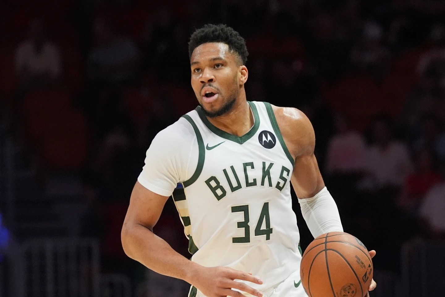 Giannis Antetokounmpo se une a los Miami Heat en un traspaso histórico
