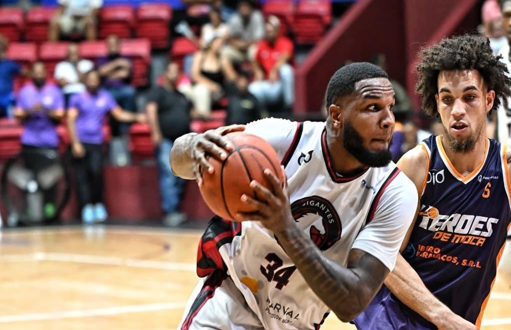 Gigantes de Francomacorisano Avanzan a la Serie Final de la LNB
