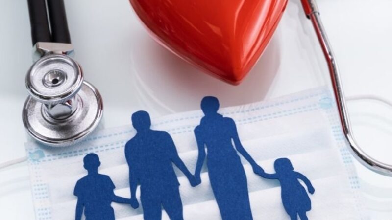 Prestadores privados acaparan fondos del Seguro Familiar de Salud, según estudio