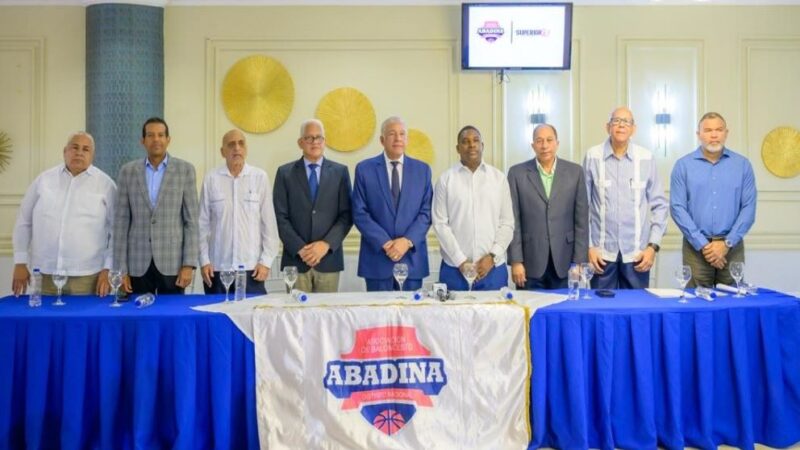 Andrés Bautista Lidera Preparativos del 50º Torneo de Baloncesto Superior Distrito 2026