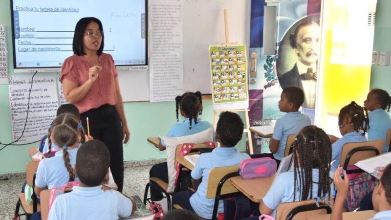 Éxito en la Primera Fase de Evaluación Docente con un 98% de Asistencia
