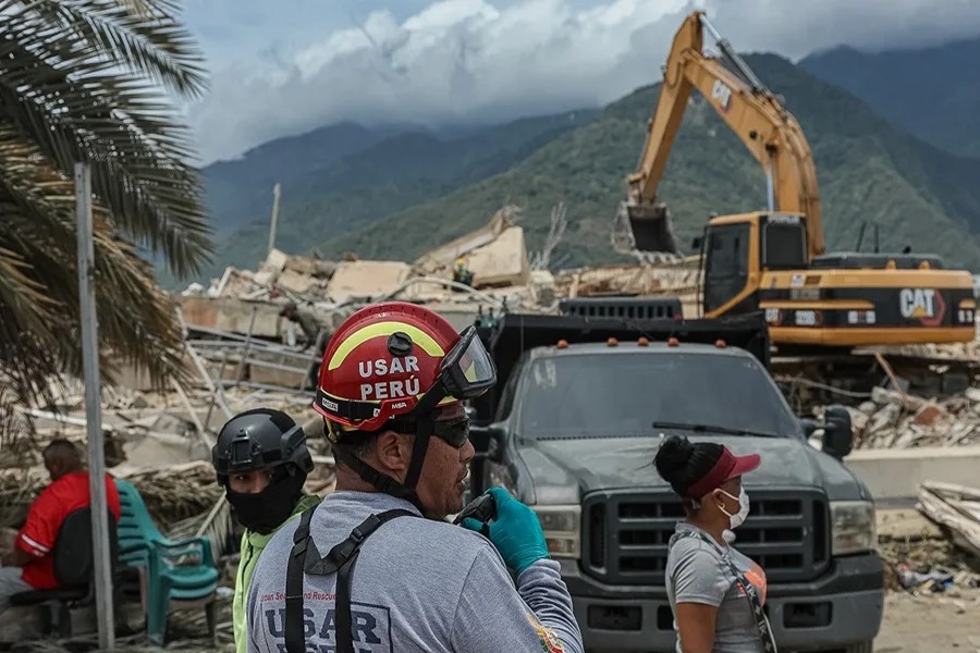 Aumenta a 1,450 el número de fallecidos por devastadores terremotos en Venezuela