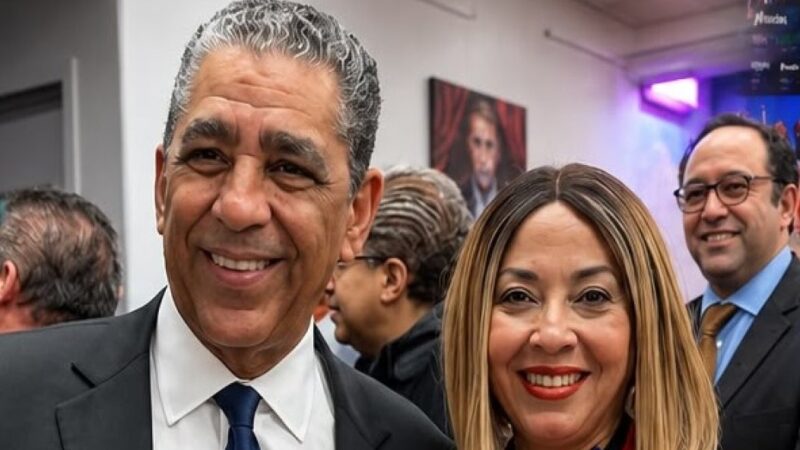 Líder comunitaria exhorta a respaldar a Adriano Espaillat por su compromiso con la diáspora