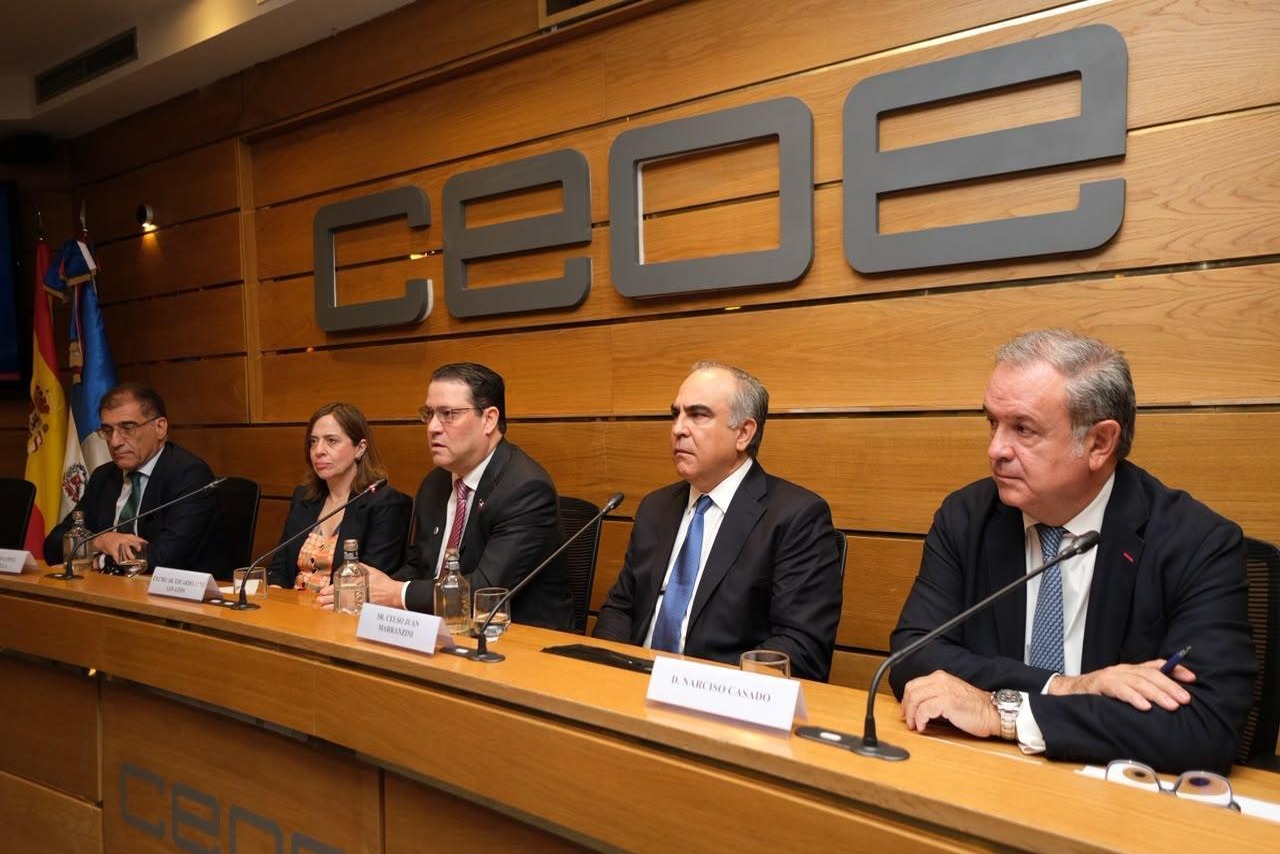República Dominicana se Presenta como Plataforma Industrial en España