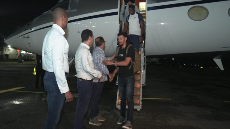 Dominicanos Regresan al País desde Venezuela tras Terremotos