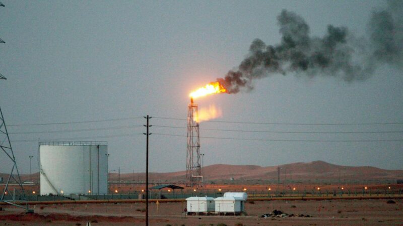 Tragedia Aérea en Arabia Saudí: Helicóptero de Aramco se Estrella con 14 Víctimas Fatales