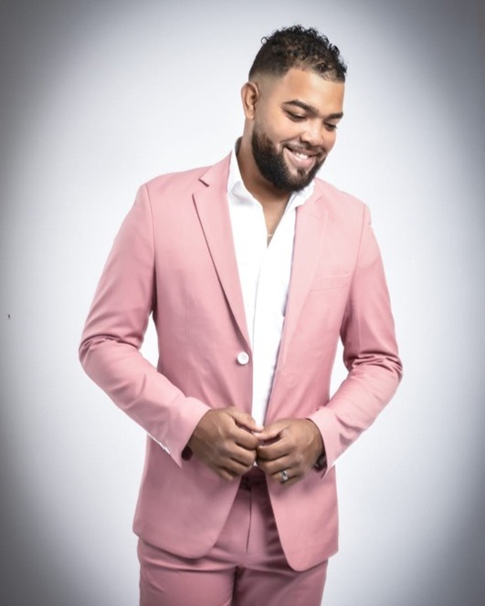 Juven se Destaca como la Nueva Promesa de la Salsa en República Dominicana