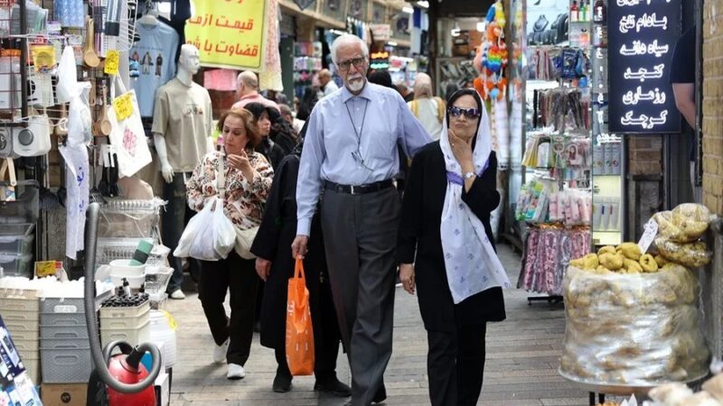 Irán acusa a EE.UU. de retrasar negociaciones por “posturas contradictorias”