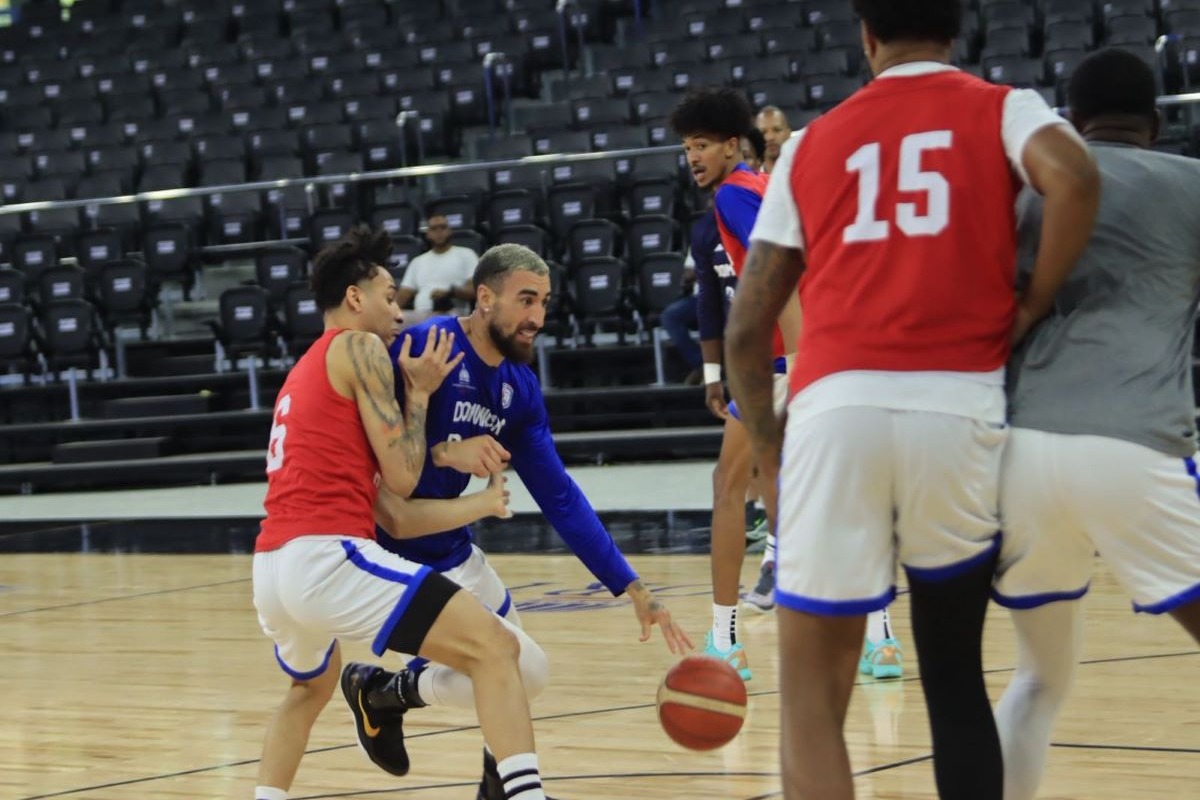 Dominicana Refuerza su Selección de Baloncesto para la Clasificatoria Mundial