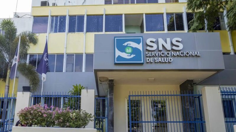 SNS Extiende Horarios en Centros de Salud para Mejorar Atención