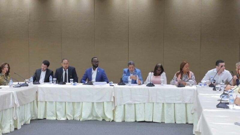 Diputados Dominicanos Avanzan en la Regulación del Bitcoin