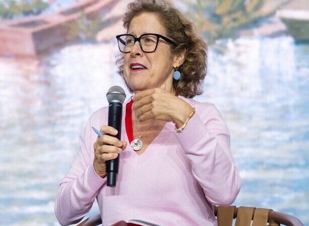 Berna González Harbour: La Novela Negra como Reflejo Social