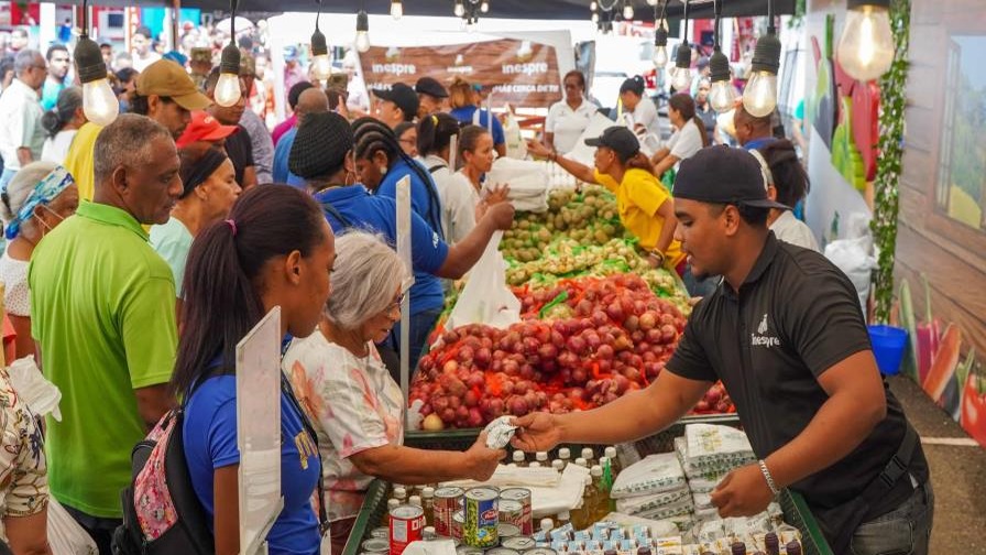 Aumento de la Canasta Básica Impacta el Bolsillo de los Dominicanos en 2026