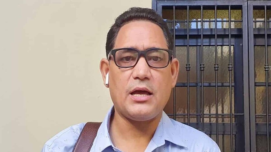 ADP Rechaza Descuento Salarial a Docentes por Protestas
