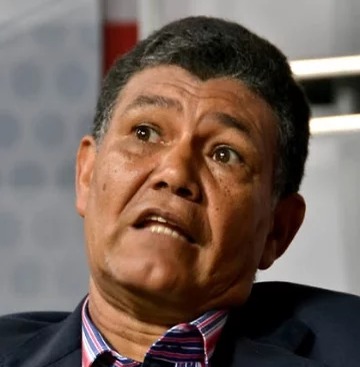 Francisco Peña Esclarece Confusión Sobre Permiso de Viaje