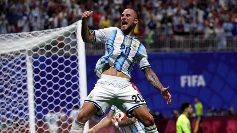 Argentina Avanza a Cuartos con Emocionante Remontada ante Egipto