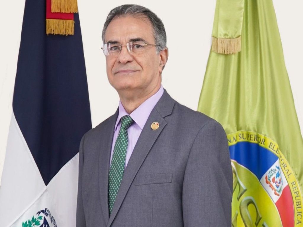 Presidente del TSE Destaca como uno de los Funcionarios Mejor Valorados
