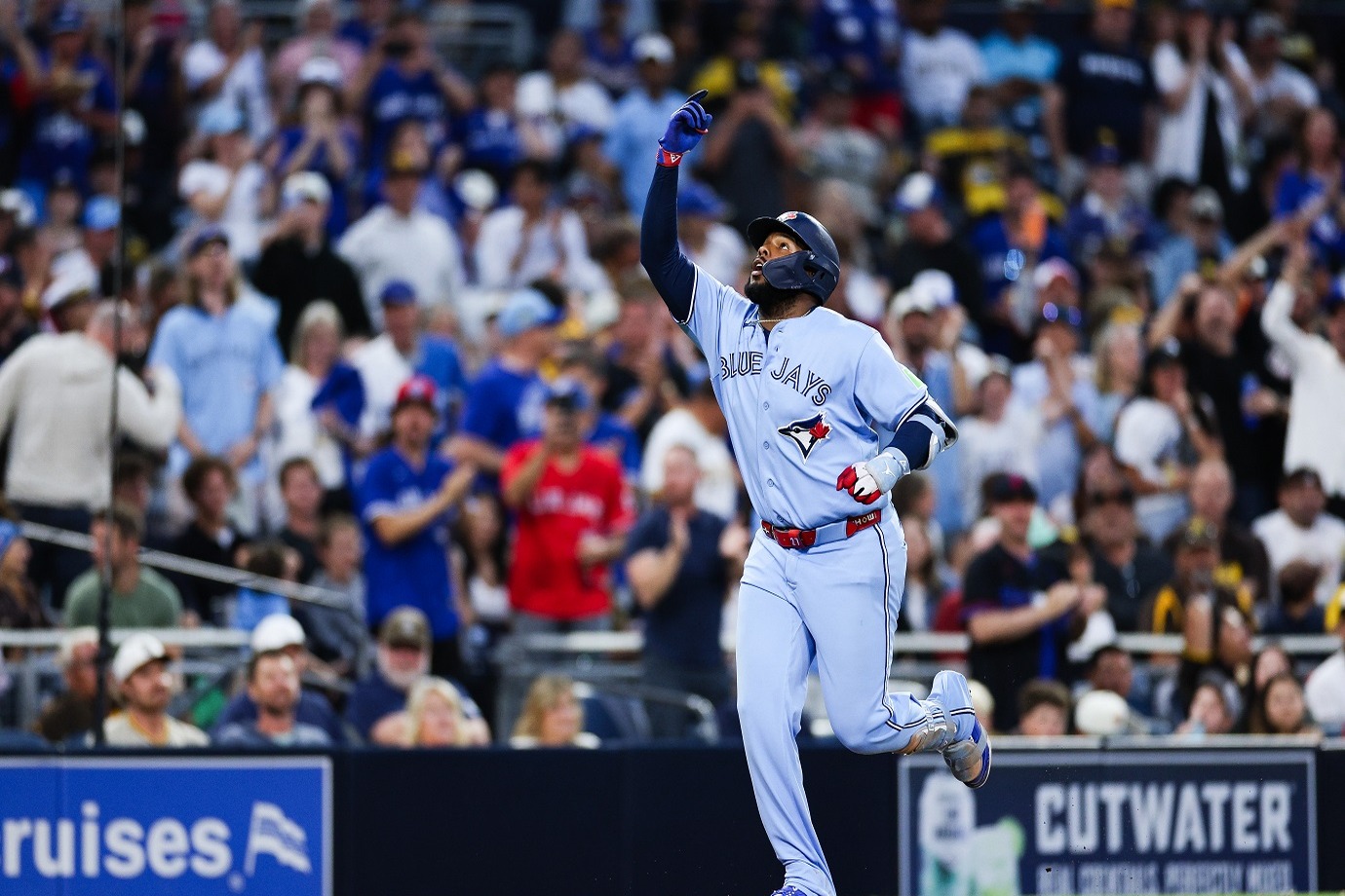 Vladimir Guerrero Jr.: La Esperanza de los Azulejos para la Segunda Mitad de la Temporada