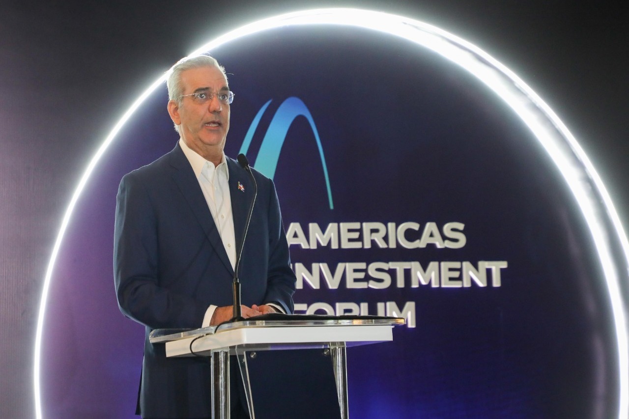 Abinader Promueve Seguridad Jurídica para Atraer Inversiones en Foro de las Américas