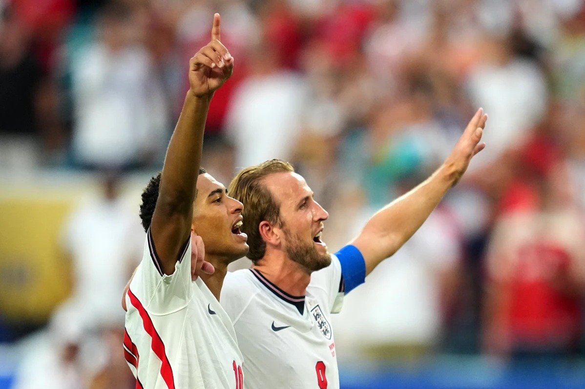 Bellingham Lleva a Inglaterra a las Semifinales con Dos Goles Claves