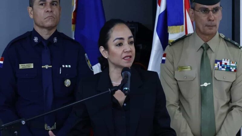Faride Raful Defiende la Reforma Policial y Rechaza Renunciar