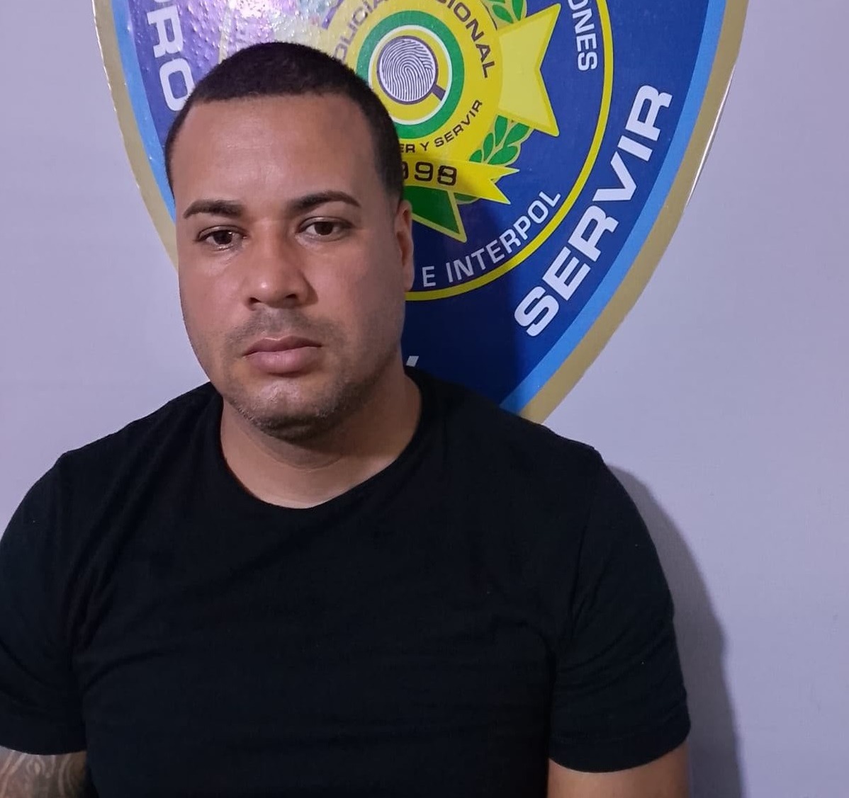 Detenido en Santiago por Fingir Robo de US$33,090 en su Hogar