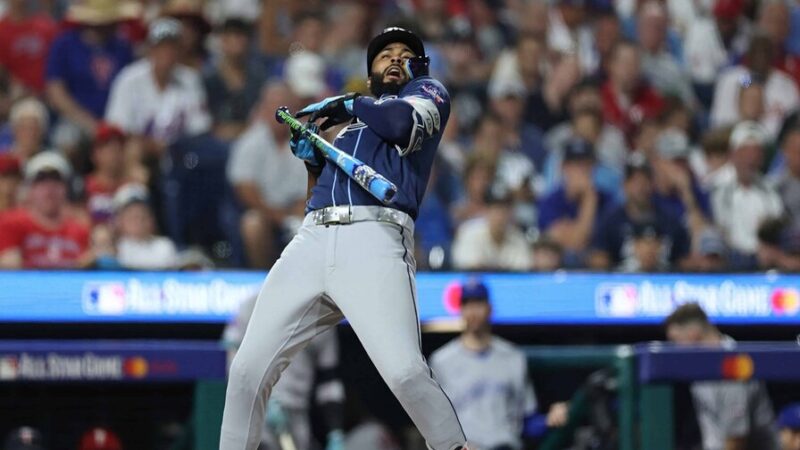 Junior Caminero Evita Fracturas Tras Impactante Pelotazo en el Juego de Estrellas