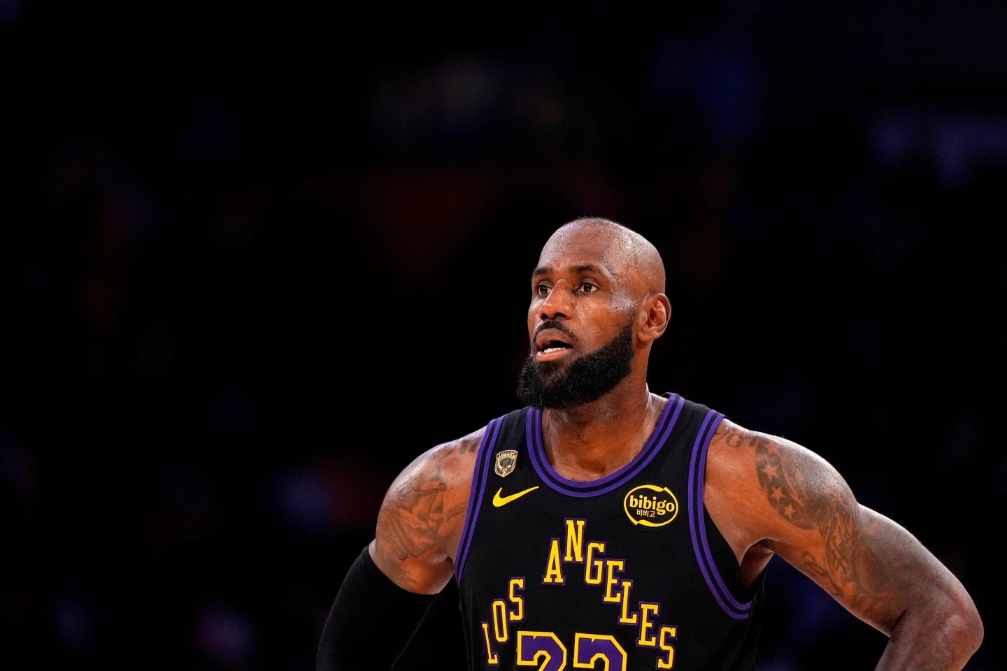 LeBron James Explora Nuevas Opciones en la Agencia Libre de la NBA