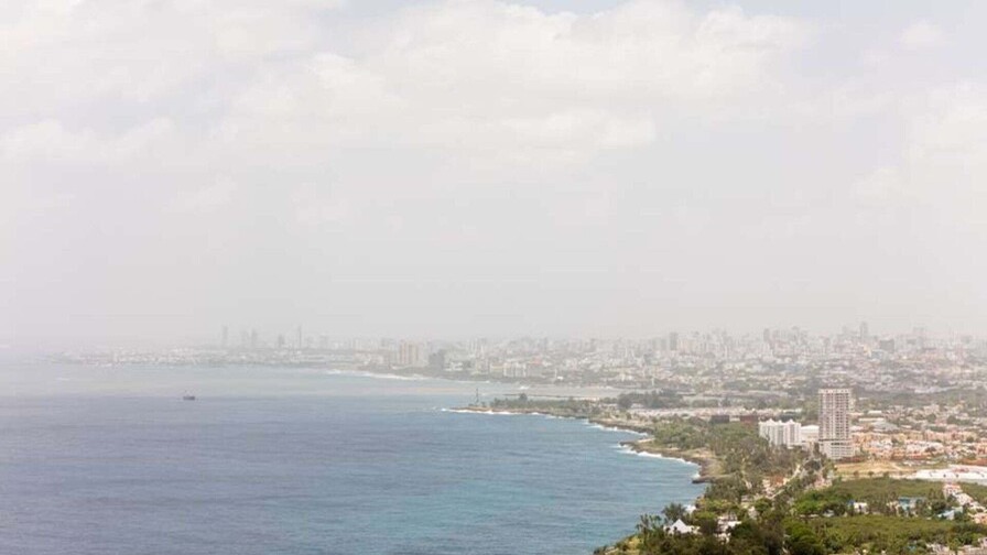 Clima en RD: Lluvias y Calor Intenso Marcan el Inicio de Semana