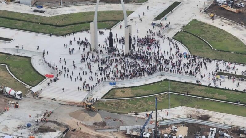 Protesta Pacífica en Plaza de la Bandera Culmina sin Incidentes