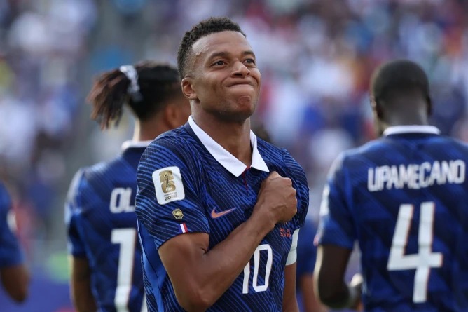 Mbappé se consagra como máximo goleador histórico en Mundiales, superando a Messi