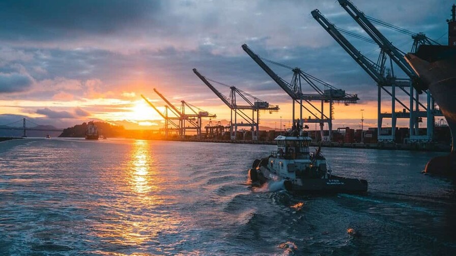 Crisis en Medio Oriente Impulsa el Aumento de Precios del Petróleo
