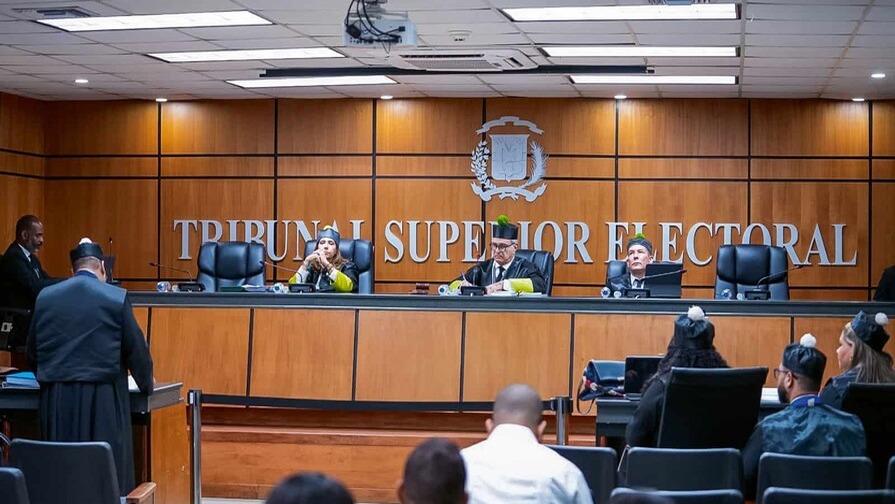 Debate sobre Competencia del TSE en Recursos contra Reglamentos Electorales