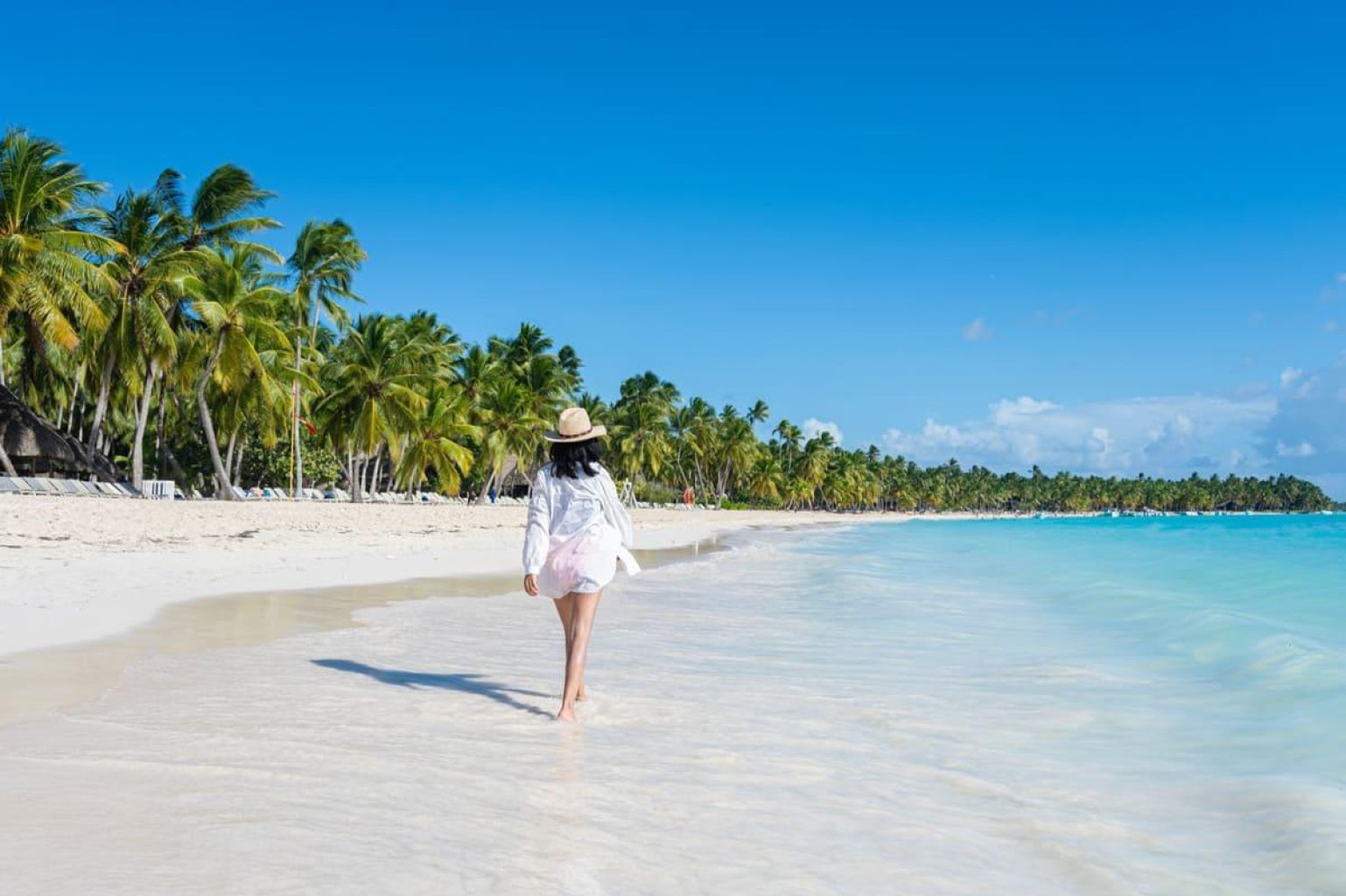Récord Histórico: Turismo Dominicano Recibe 6.6 Millones de Visitantes en Primer Semestre de 2026