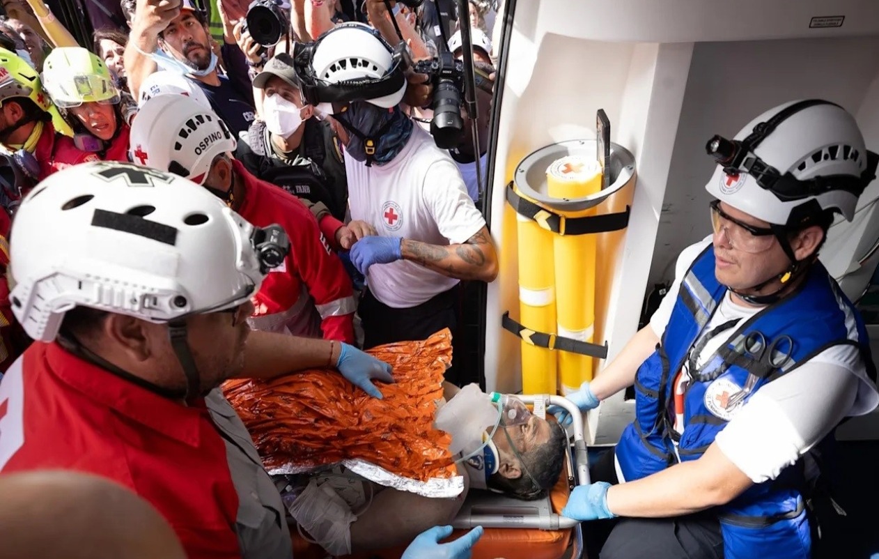 Milagroso Rescate en Venezuela: Hernán Gil Sobrevive a Devastador Terremoto