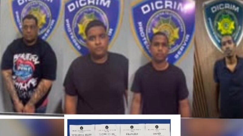 Detenidos dos policías con 10 paquetes de cocaína en Santo Domingo Este