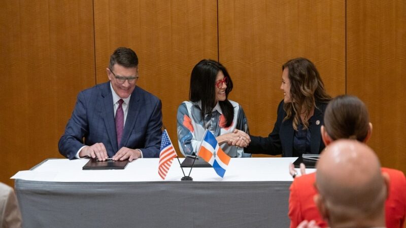 ADOZONA y Carolina del Norte Fortalecen Lazos Comerciales