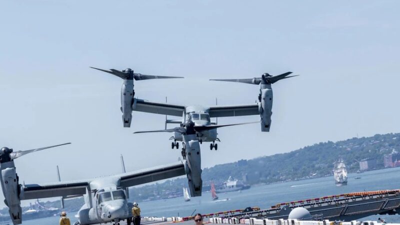 Nueva York Conmemora 250 Años de Independencia con Desfile Naval y Aéreo Espectacular