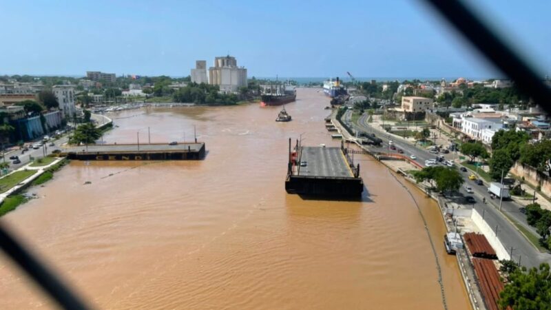 Cierre Temporal del Puente Flotante en Santo Domingo Este Sábado