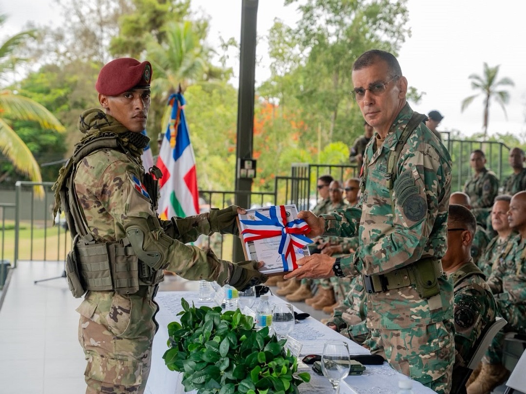 Graduación de 503 Soldados Especializados Reafirma Compromiso del Ejército Dominicano