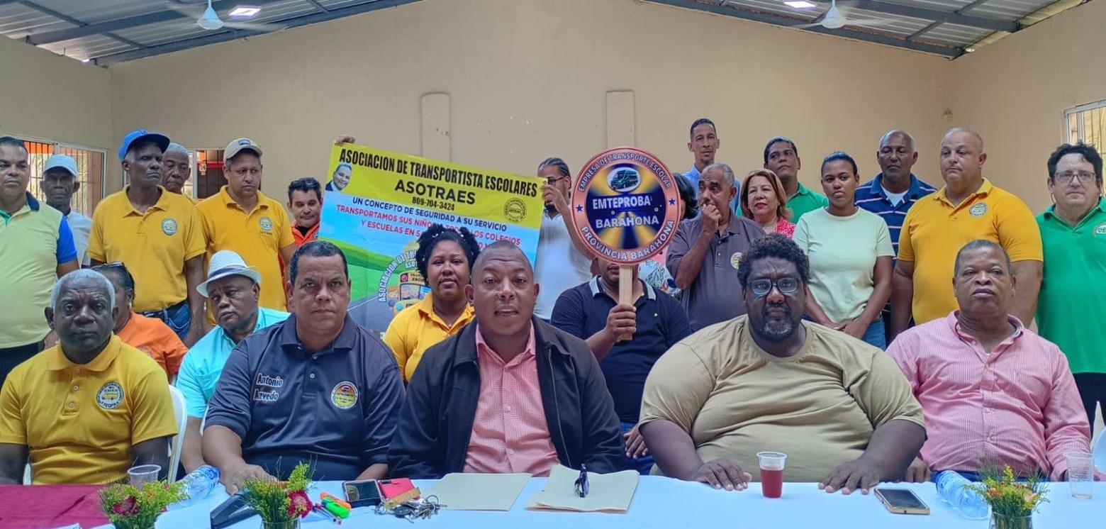 Choferes Escolares Temen Desplazamiento por Sistema TRAE