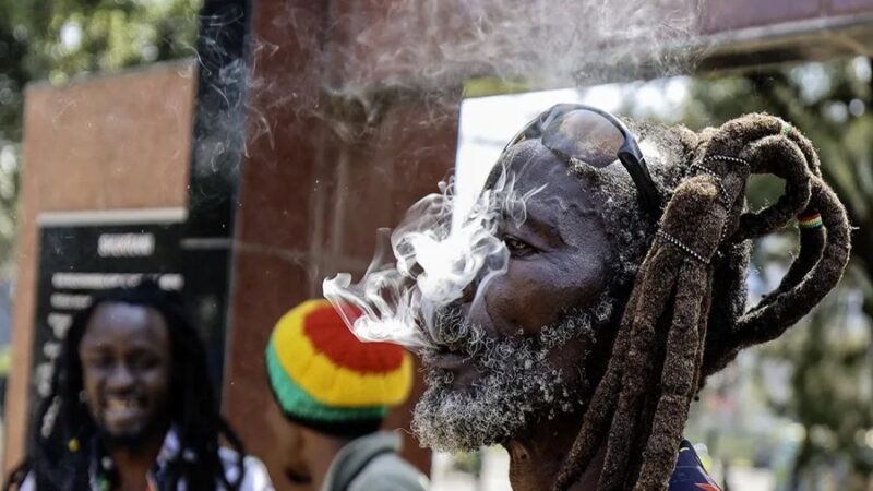 Tribunal Keniano Niega Uso Religioso de Cannabis a Rastafaris